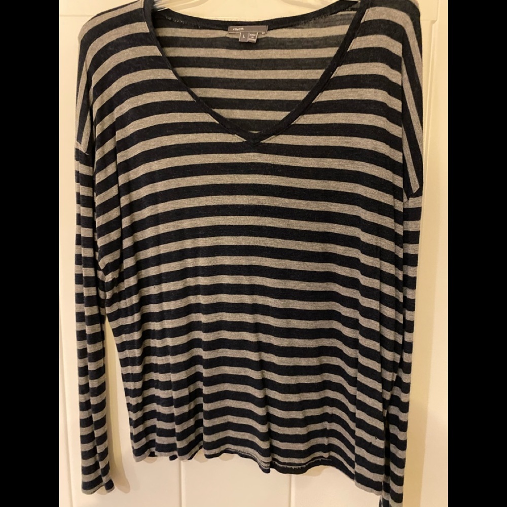 Long sleeve stripe v neck tee, large